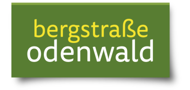 grüner Hintergrund mit weißer Schrift Bergstraße Odenwald